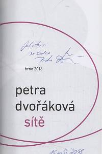 Dvořáková, Petra – Sítě, Příběhy (ne)sebevědomí (podpis)